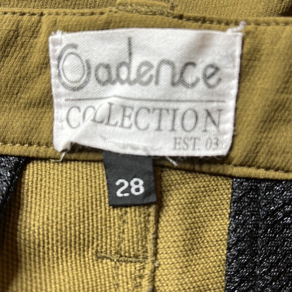 🔹 Cadence Collection Cycling Shorts - Picture 3 of 4